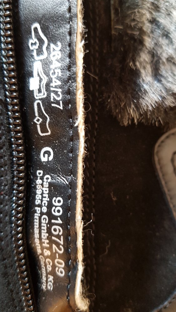 neue schöne warme Stiefletten Gr. 39 von Caprice
