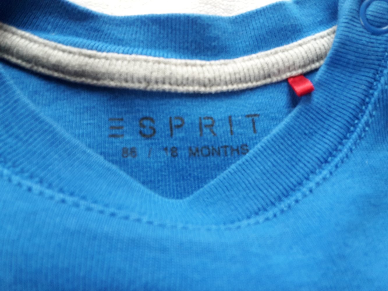 blaues Langarmshirt in Gr. 86 von Esprit