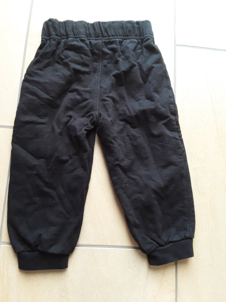 schwarze Jogginghose in Gr. 86 von bpc