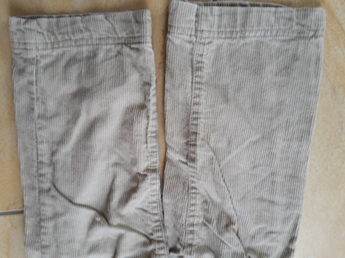 beige Cordthermohose in Gr. 104
