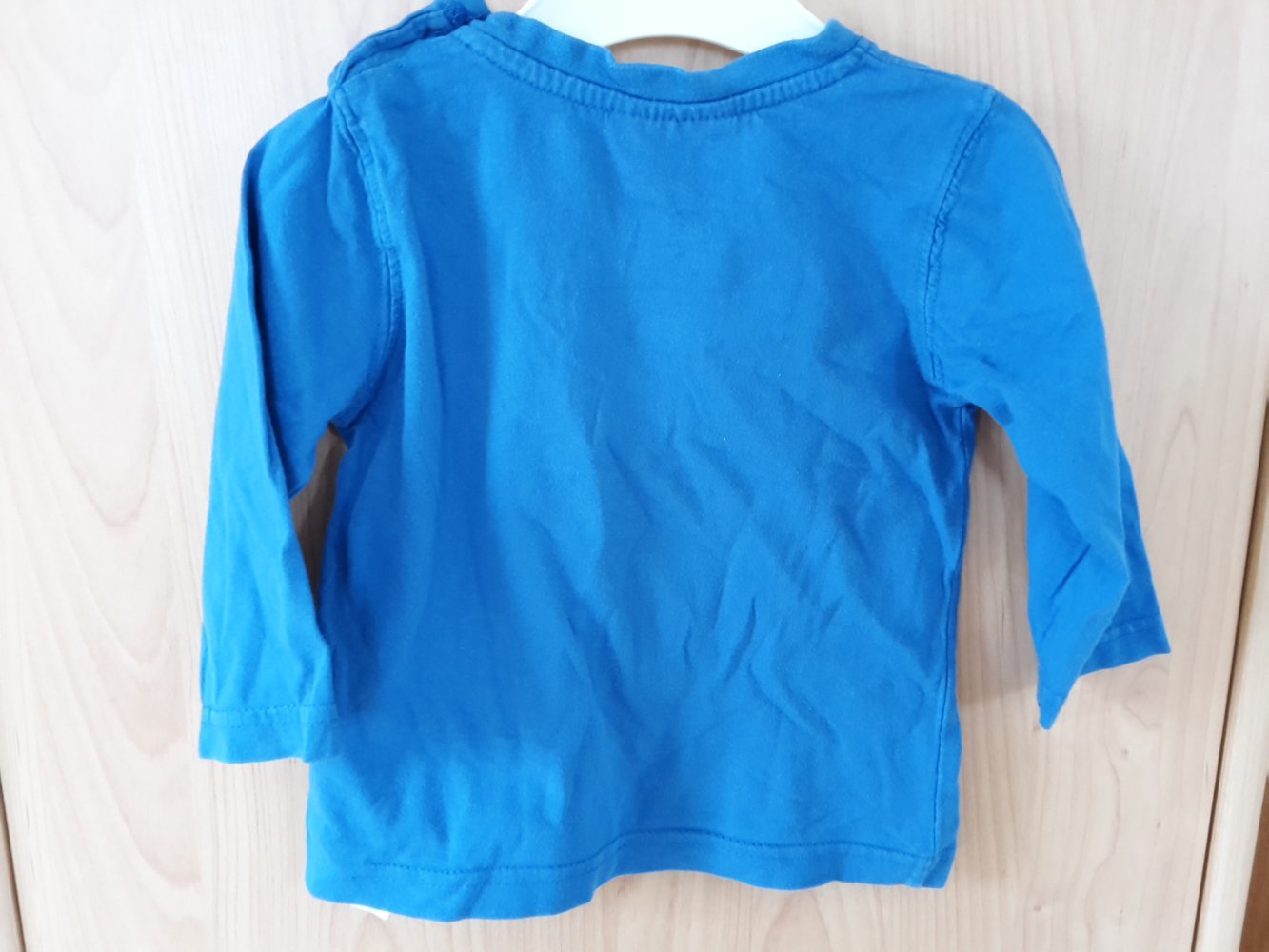 blaues handbemaltes Langarmshirt in Gr. 80
