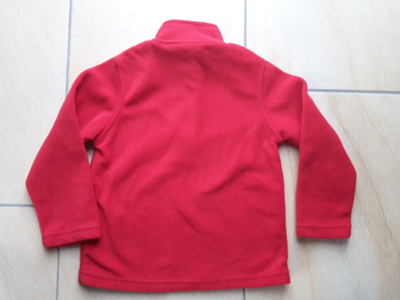 schöner kaum getragener roter Fleecepullover in Gr. 98/104