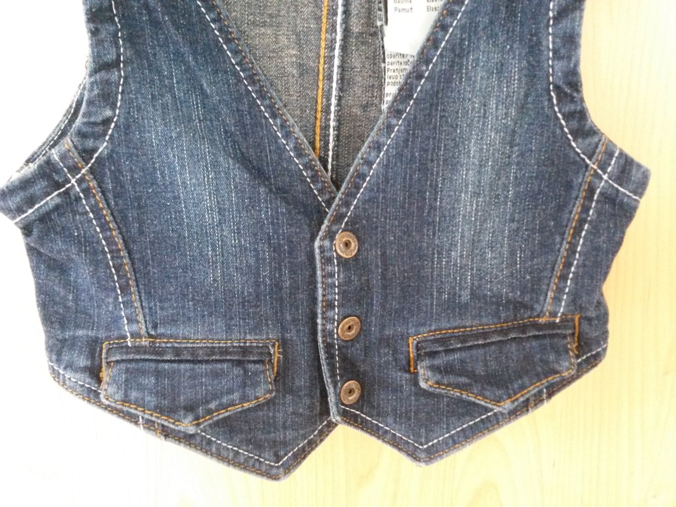 tolle Jeansweste in Gr. 110 okay