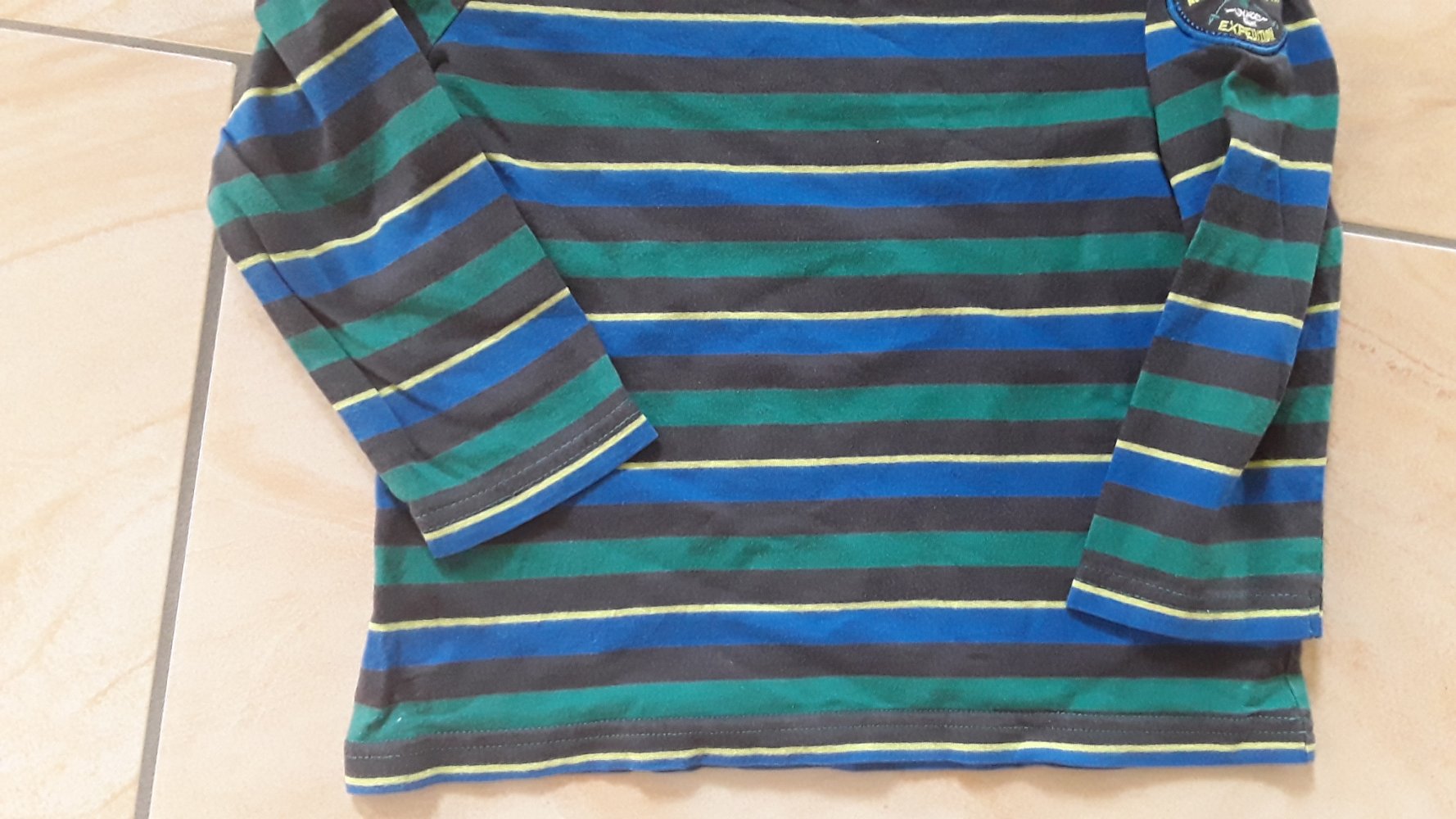 gestreiftes Langarmshirt in Gr. 110 