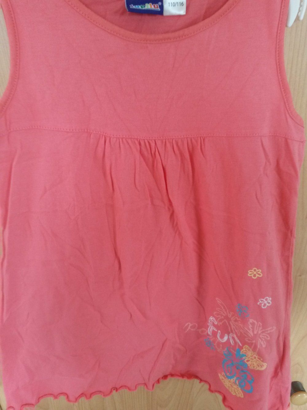 apricotfarbenes Kleid in Gr. 110/116