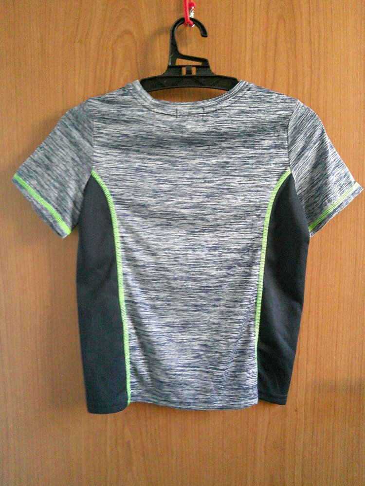 Sport T-Shirt Gr. 110/116 von Seasons