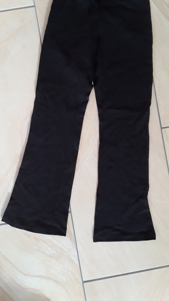 schwarze Hose / Leggings 134 von H&M kaum getragen
