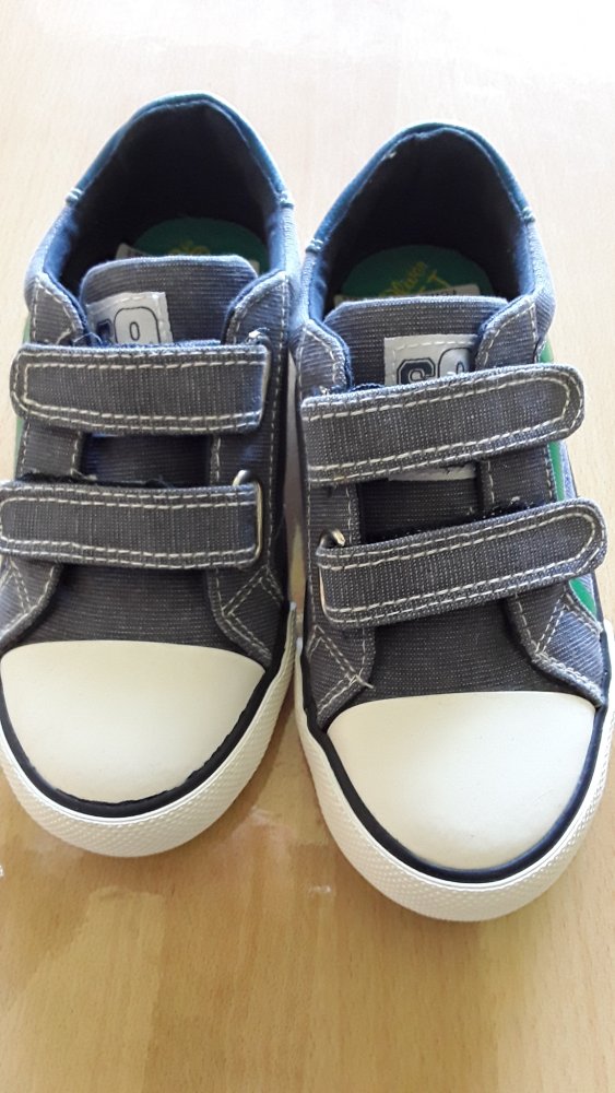NEUE - Sneaker von s.oliver Gr. 28