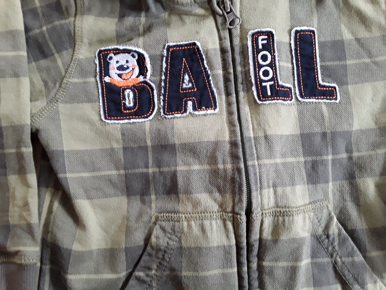 khakifarbene Swaetjacke in Gr. 98 von Topolino