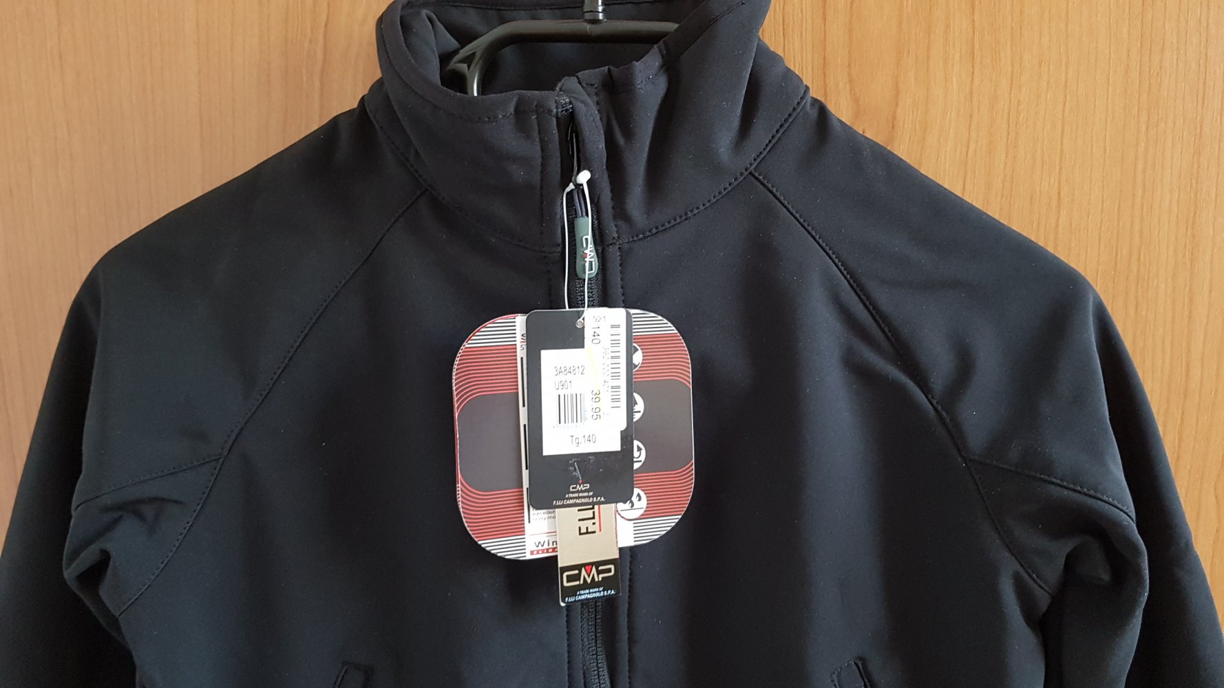 neue, schwarze Softshelljacke Gr. 140 v. CMP mit Etikett