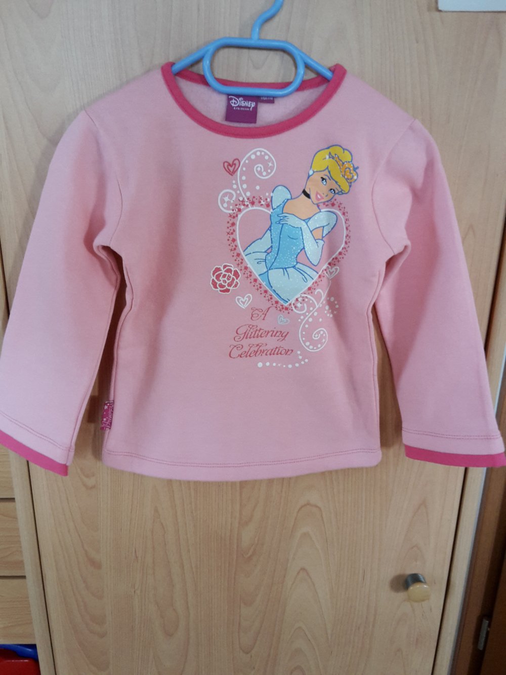 schönes warmes Sweatshirt in Gr. 110/116 disney