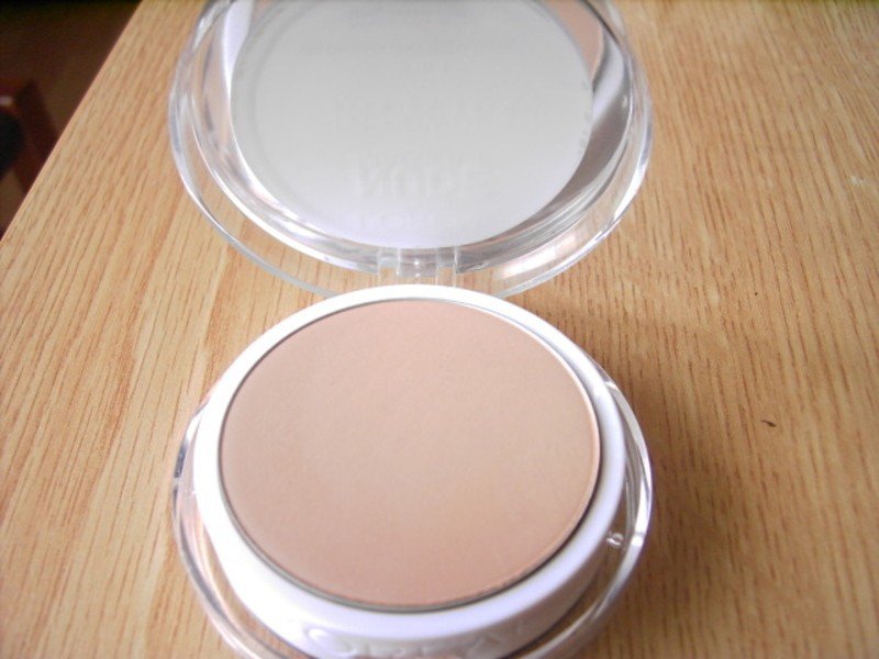 Loreal Nude Magique BB Powder 5in1 Puder Dunkel