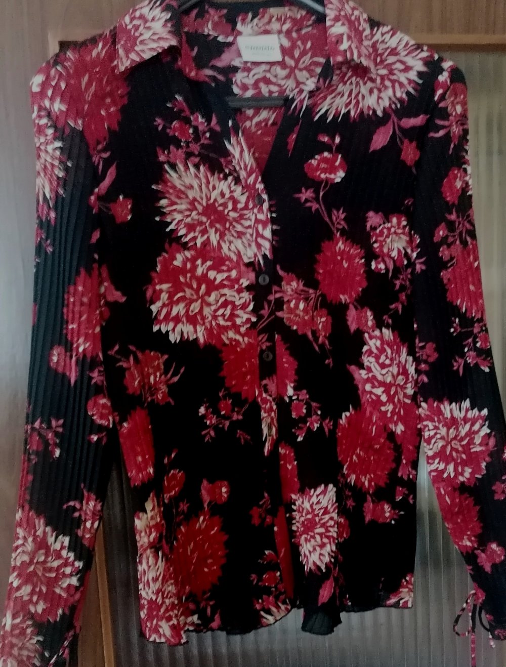 Plissee Bluse modisch, besonders, Gr 44/46