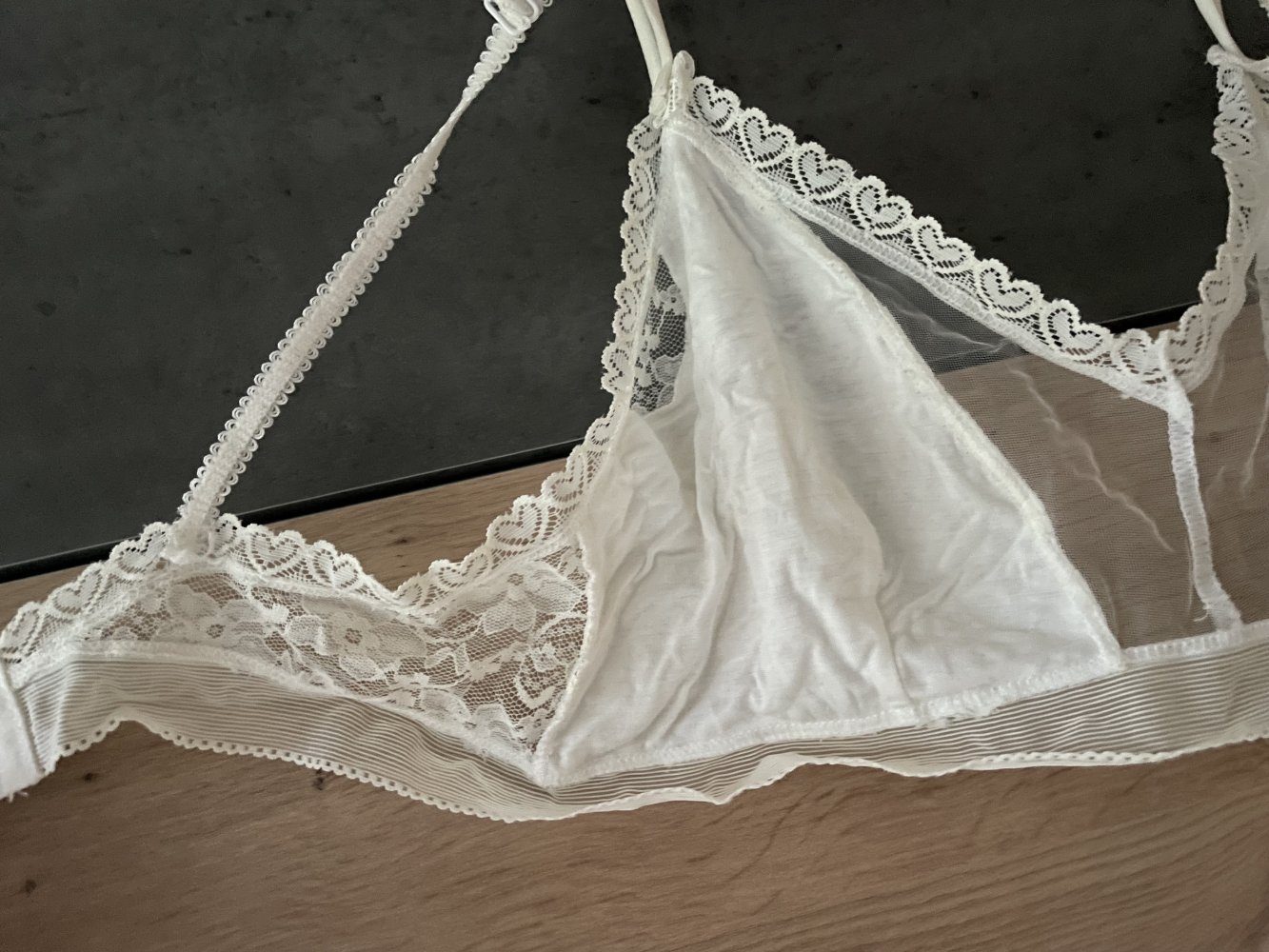 durchsichtiger weißer BH ohne Bügel - sexy mit Spitze - Hochzeit - 75 B 80 A