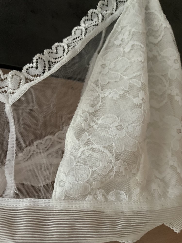 durchsichtiger weißer BH ohne Bügel - sexy mit Spitze - Hochzeit - 75 B 80 A