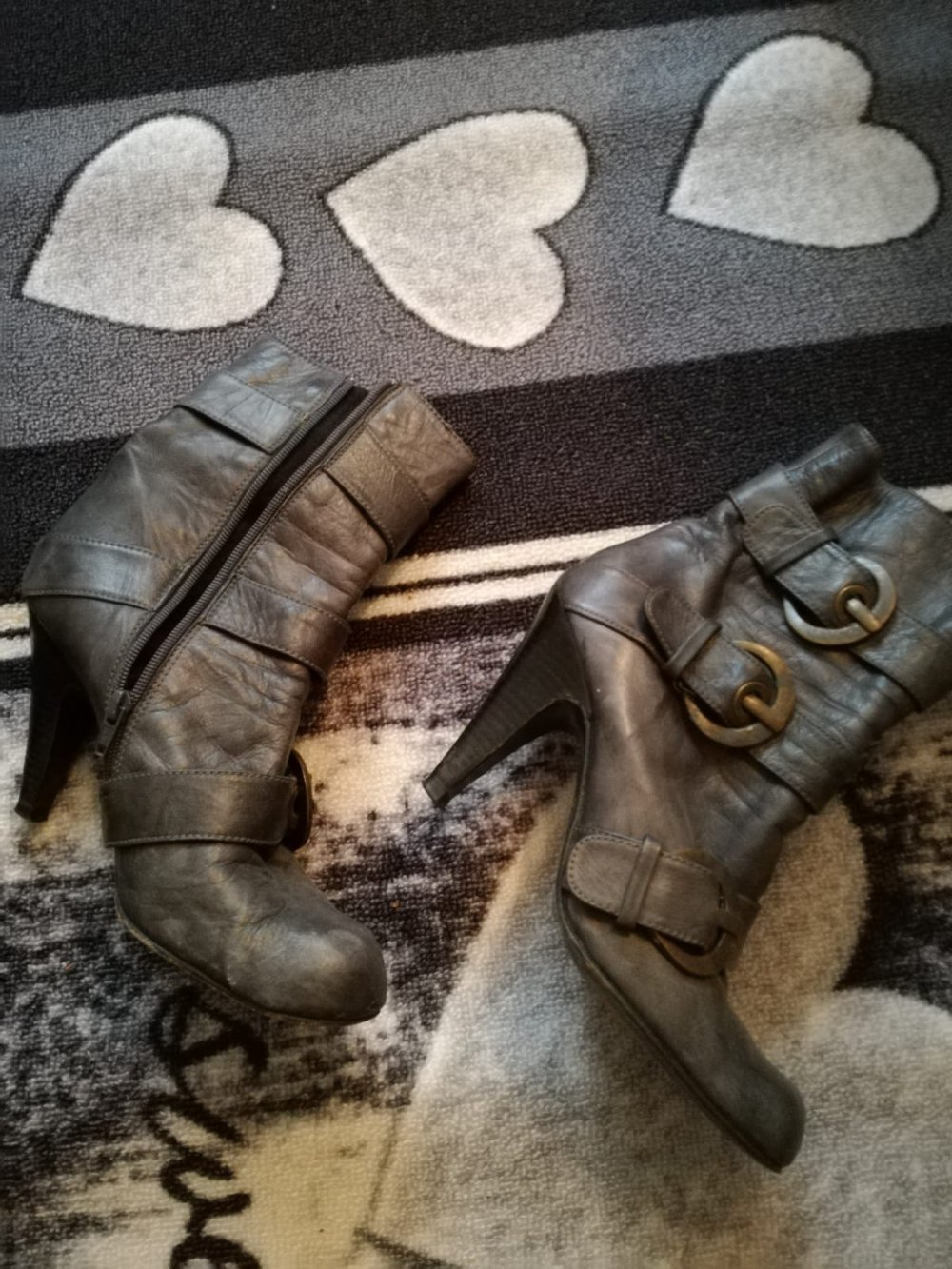 *** Echt Leder ~ Stiefel ~ Knöchel ~ Schnallen ***