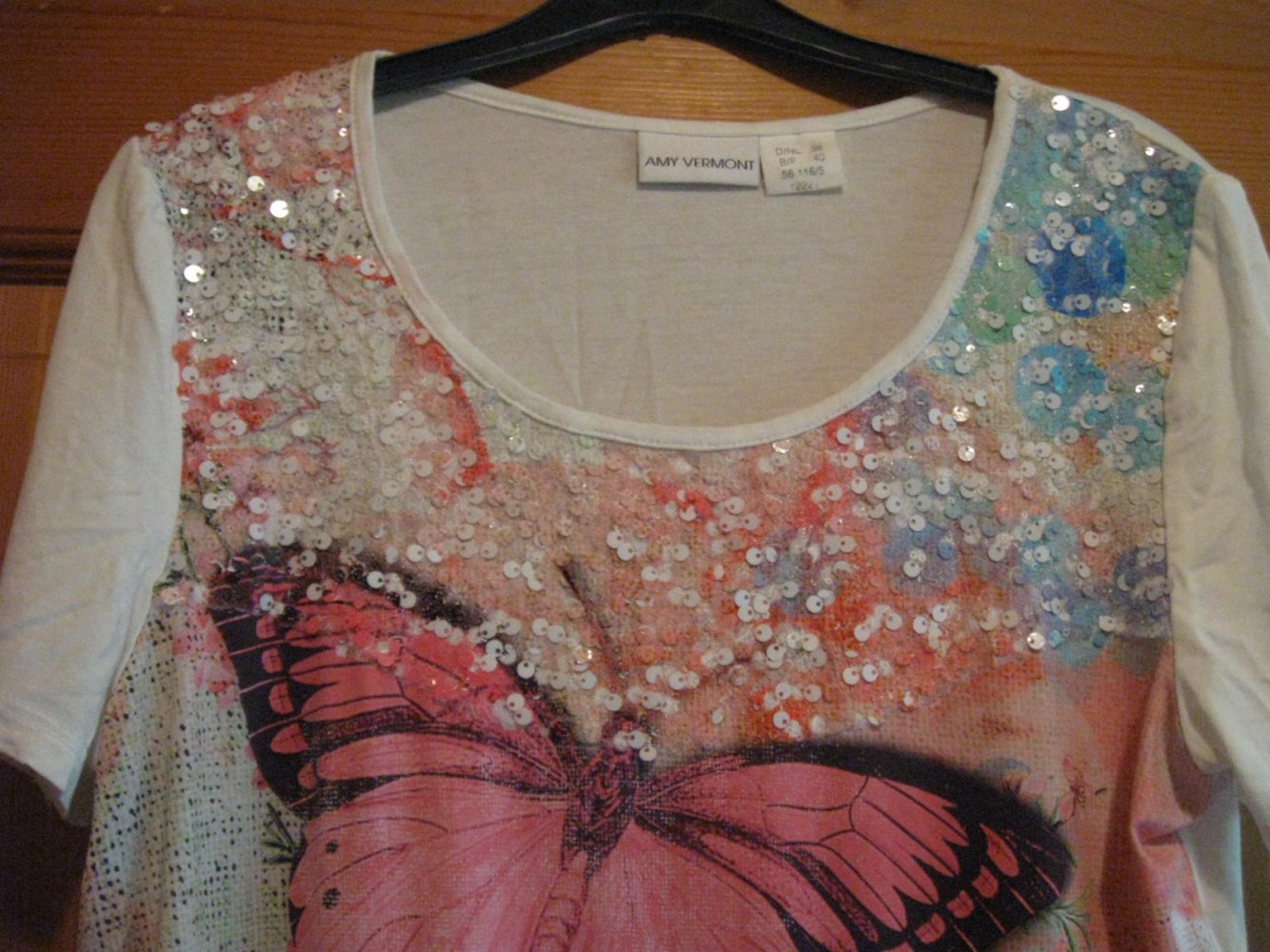 *** Farbenfrohes Shirt mit Papillon Druck ***