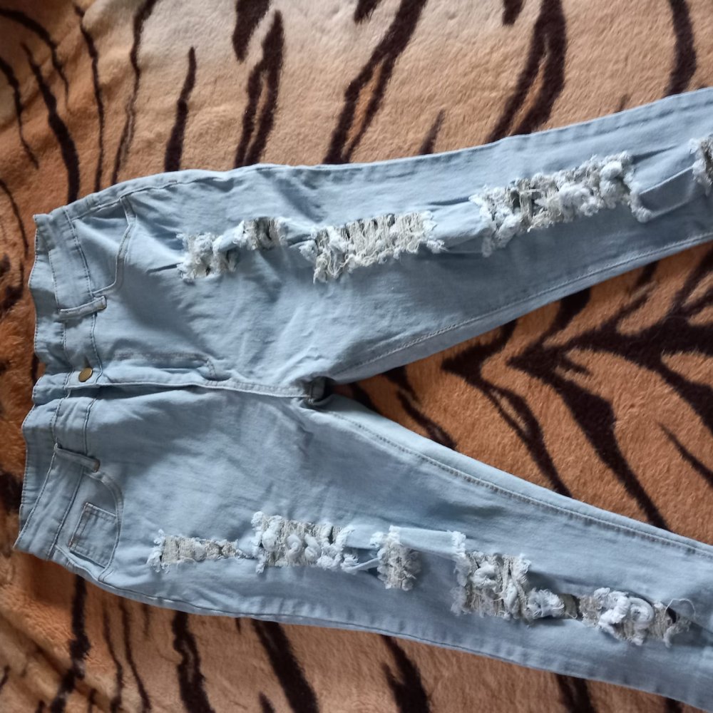 *** Hammer ~ Risse ~ Jeans ***