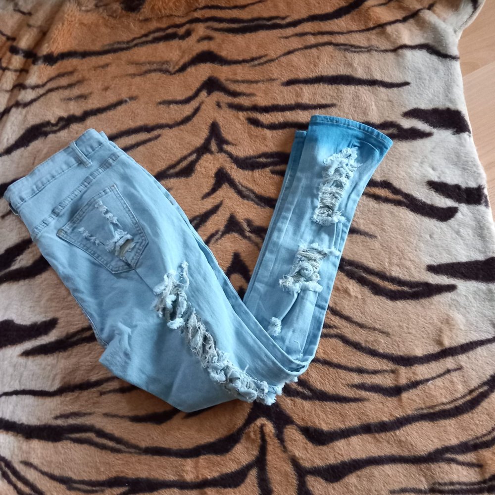 *** Hammer ~ Risse ~ Jeans ***