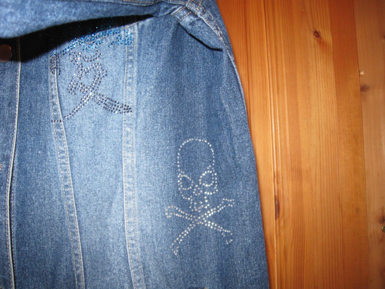 *** Jeans ~ Mantel ~ Strassverzierungen ~ Totenkopf ***