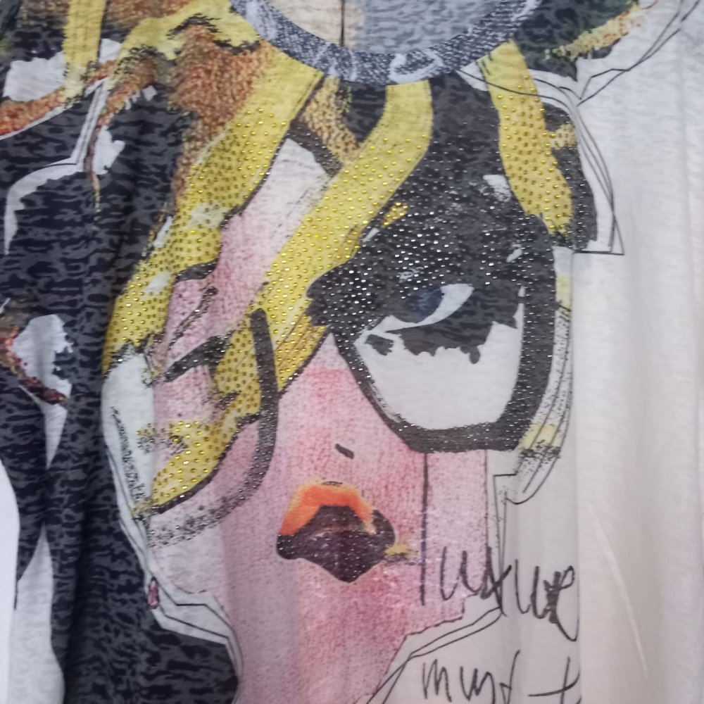 *** Neu ~ Mega ~ Cool ~ Shirt ~ Missy ***