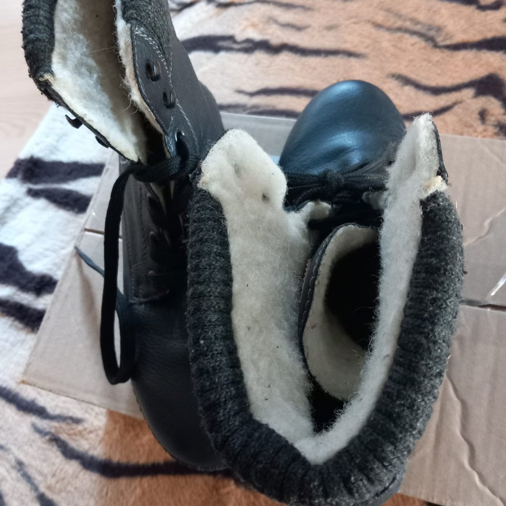 *** Neu ~ Stiefelette ~ Gefüttert ~ Rieker ***