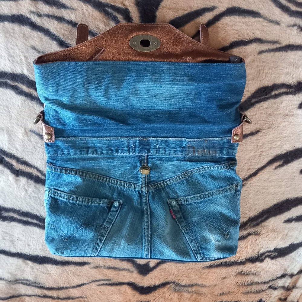 *** Neu ~ Irre ~ Tasche ***