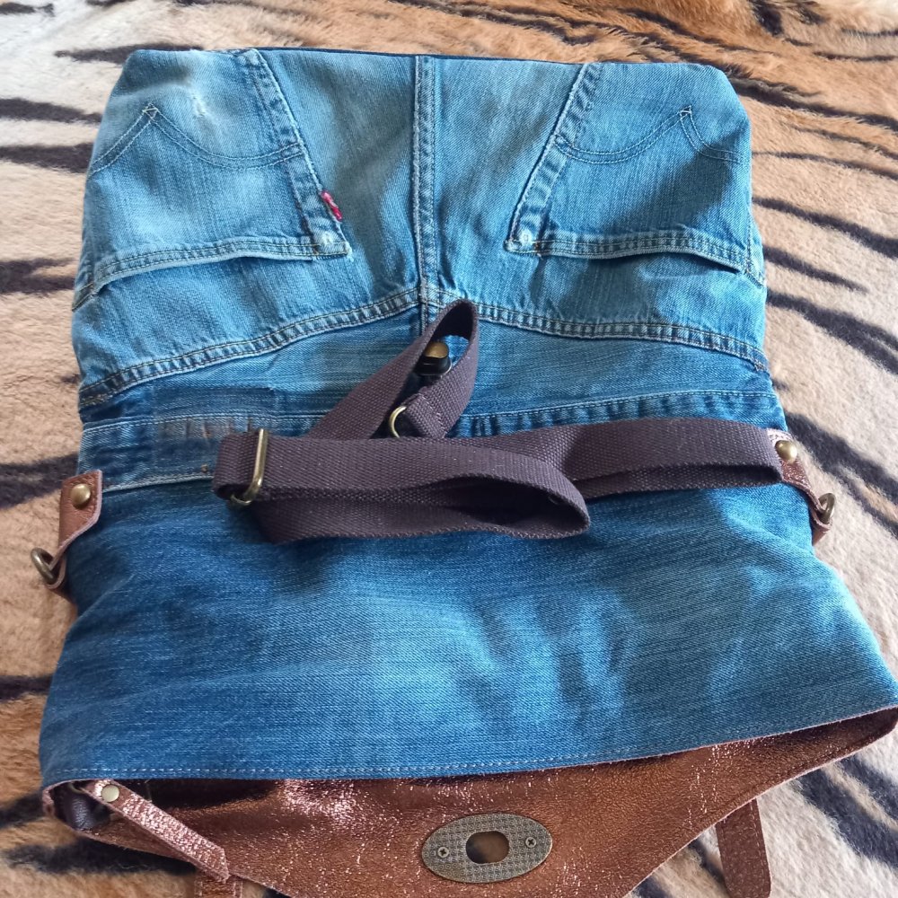 *** Neu ~ Irre ~ Tasche ***