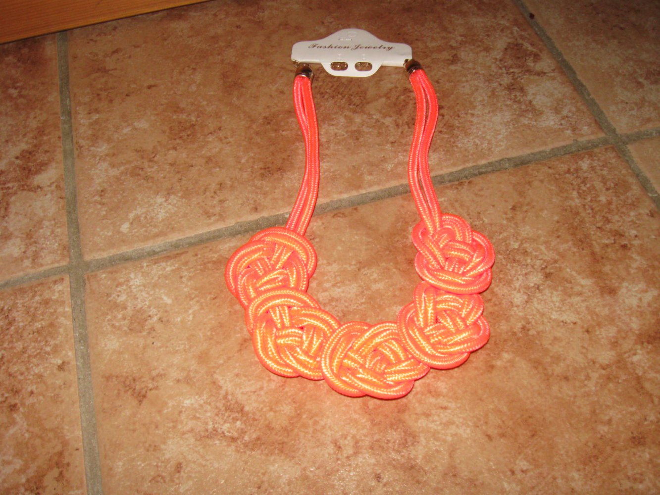 *** Neu ~ Geflochtene Halskette ~ Kordelkette ~ Modeschmuck ***