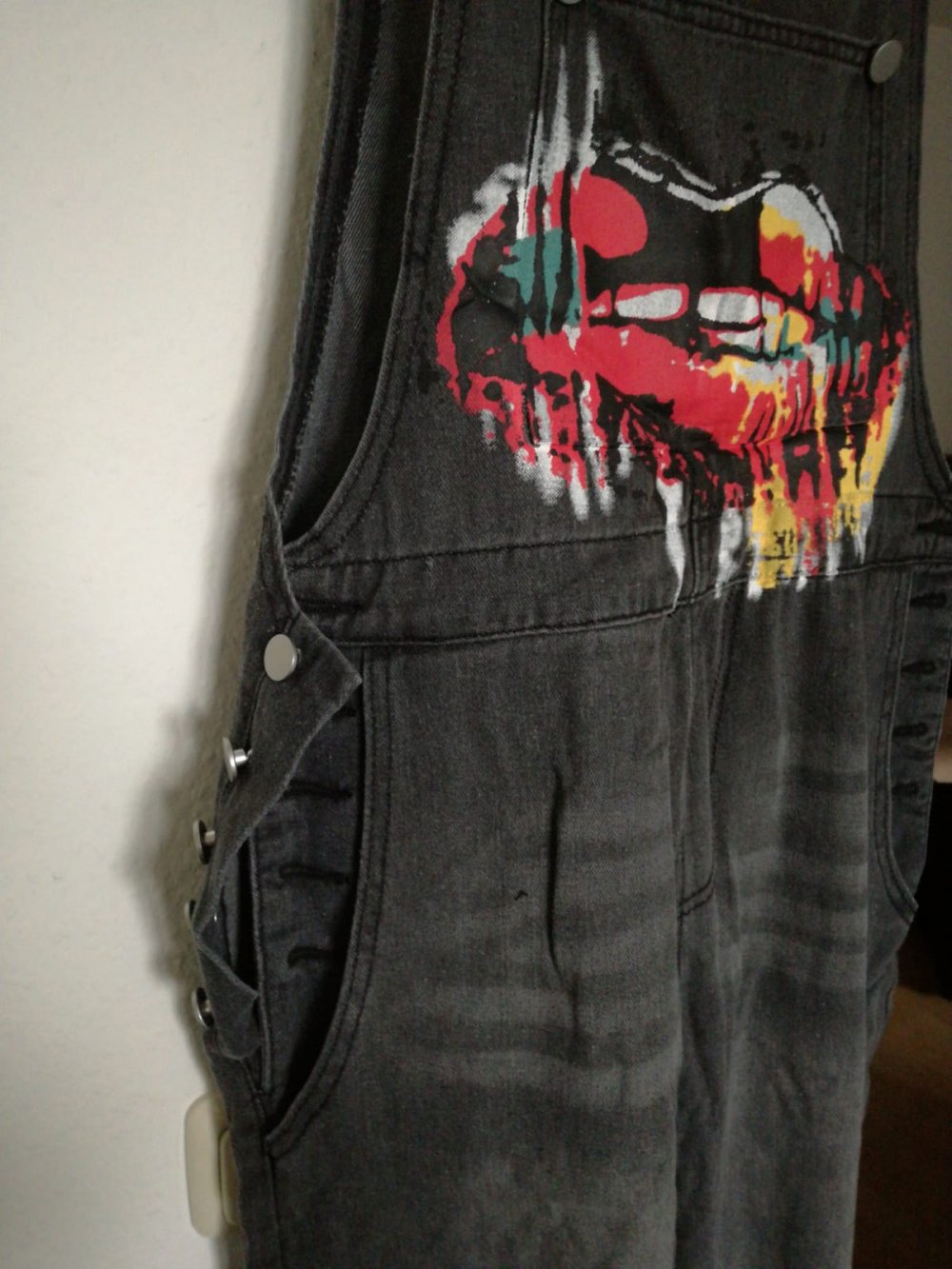 *** Neue ~ Coole ~ Latz ~ Jeans ***