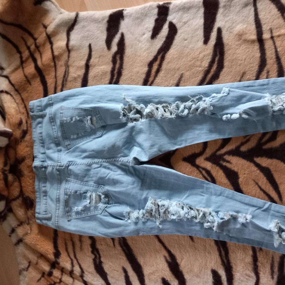 *** Hammer ~ Risse ~ Jeans ***