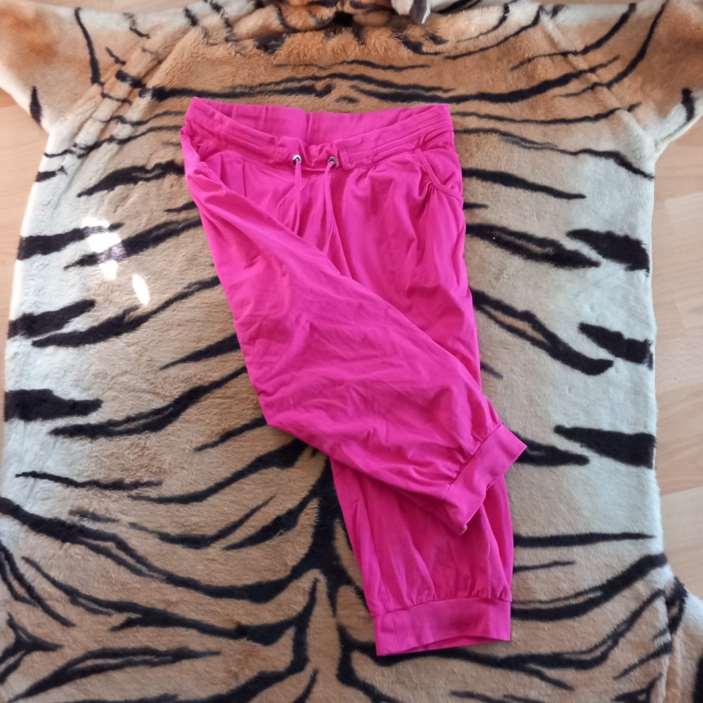 *** Bequeme ~ 3/4 Hose ~ Bermuda ***