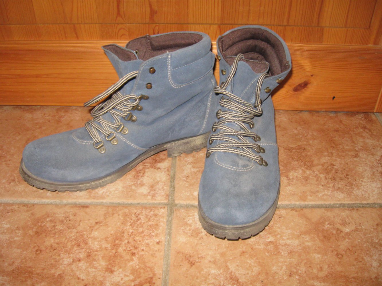 *** Schnürstiefel ***