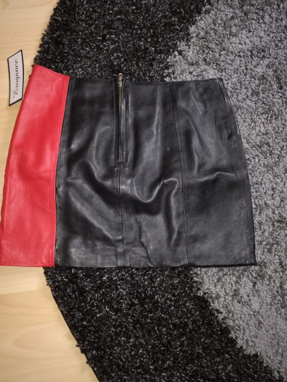 *** NEU ~ Mini ~ Echt Leder ~ Rock ***