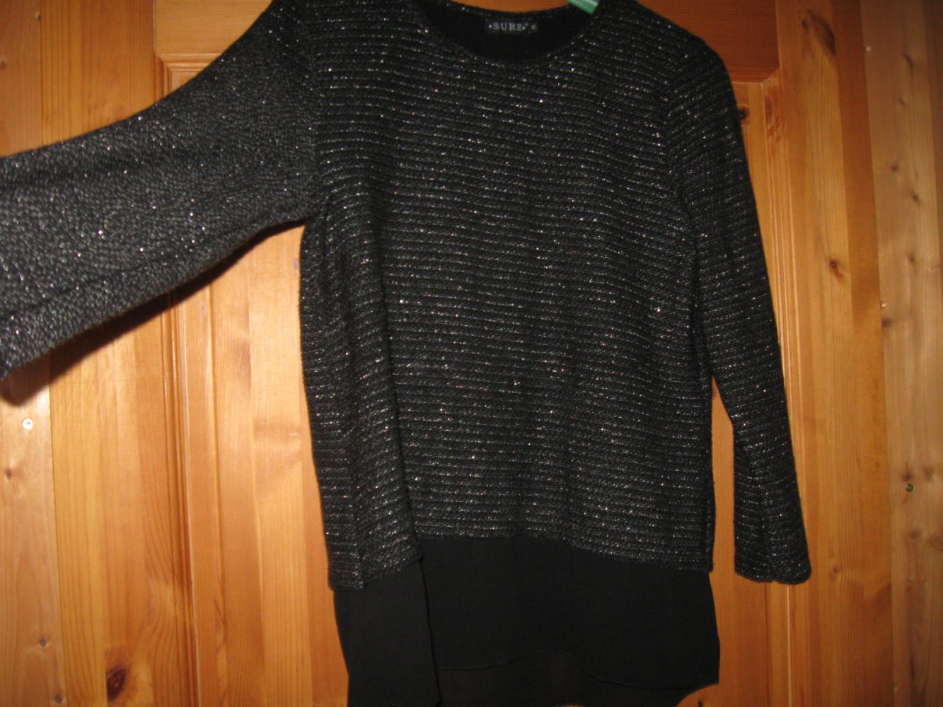*** Tolle Pullover ~ Raffinierter Rücken ~ Lurex Fäden ***