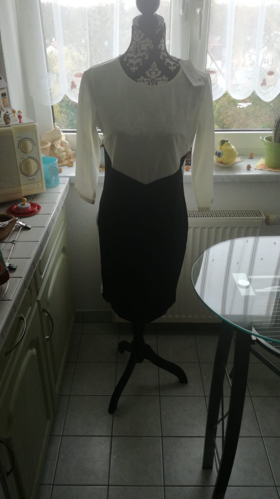 *** Neu ~ Elegant ~ Kleid ***
