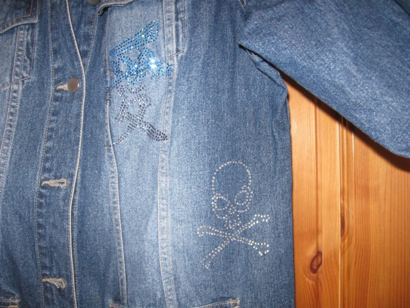 *** Jeans ~ Mantel ~ Strassverzierungen ~ Totenkopf ***