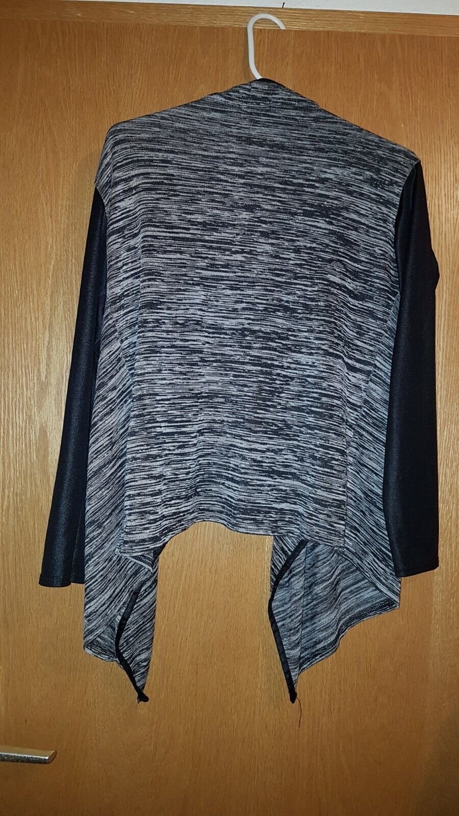 *** Pfiffige ~ Zipflige ~ Kurzer ~ Cardigan ***