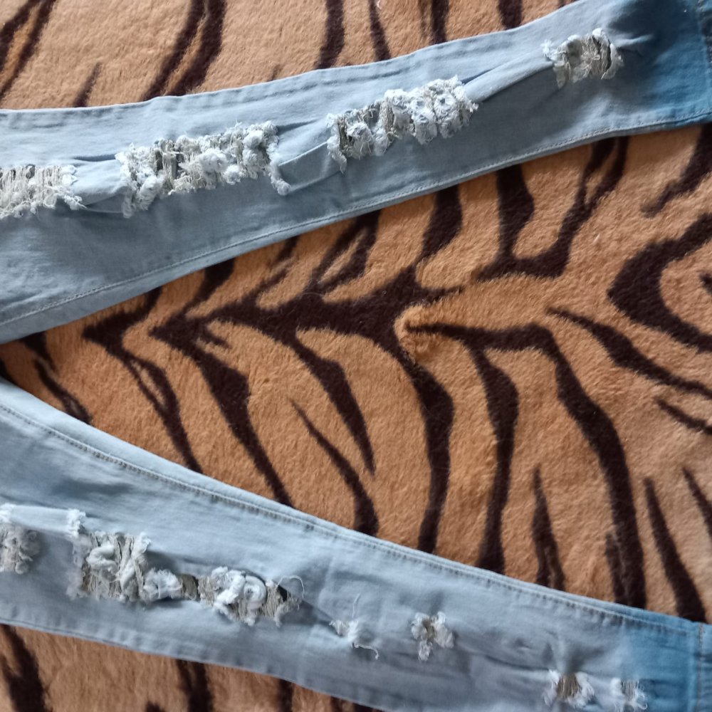 *** Hammer ~ Risse ~ Jeans ***