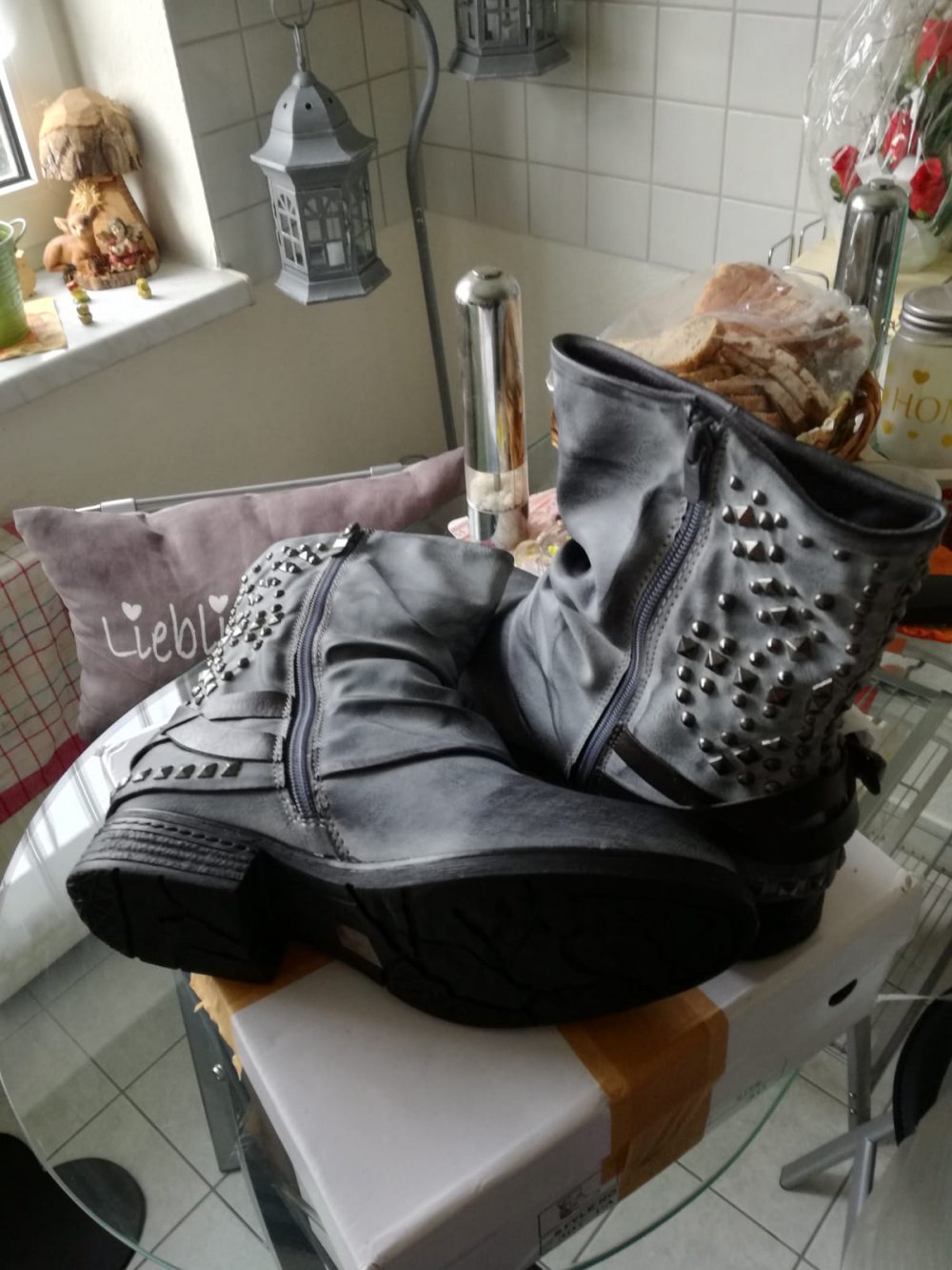 *** Neu ~ Biker ~ Schnallen ~ Nieten ***