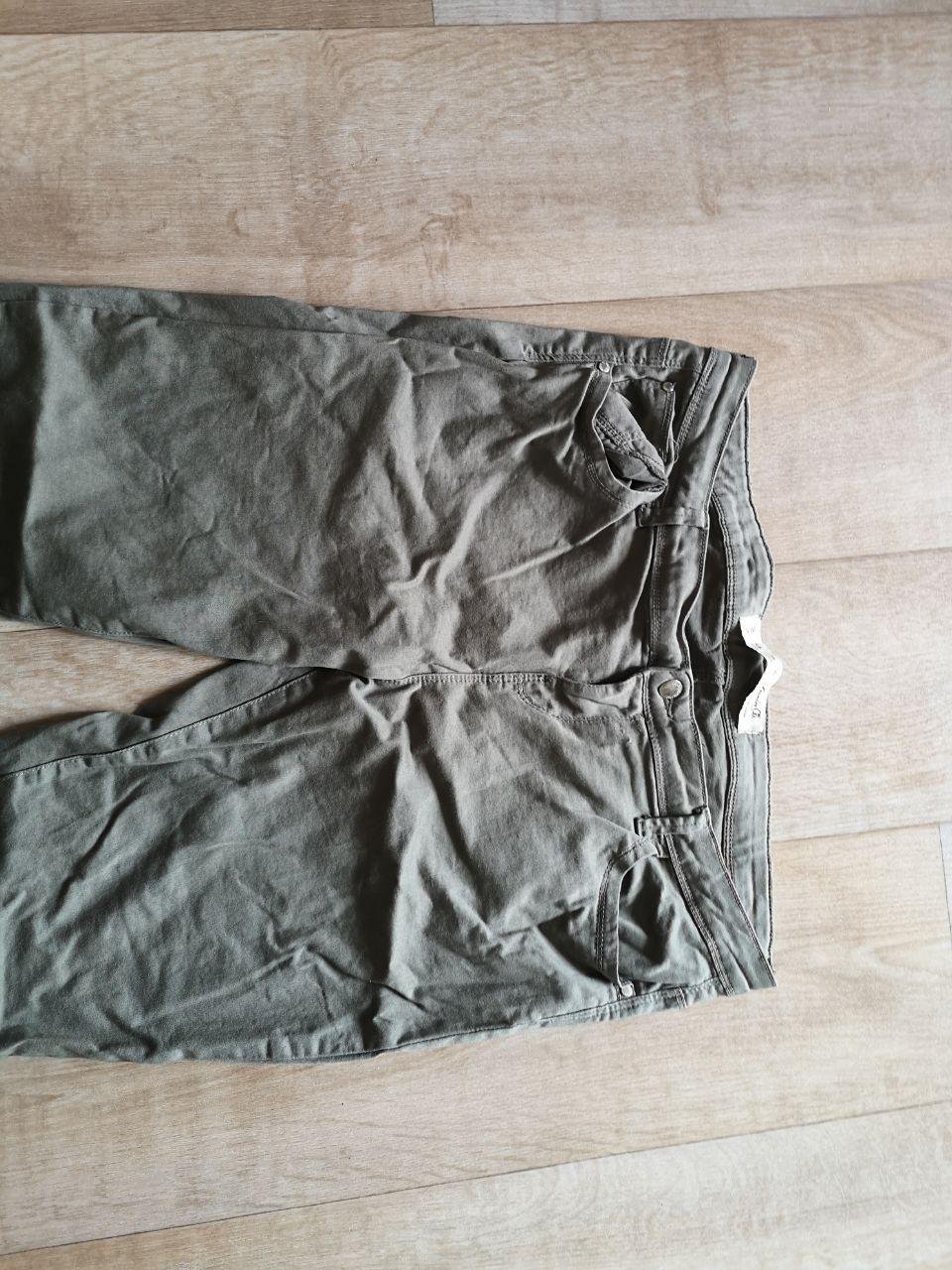 Khaki Jeans
