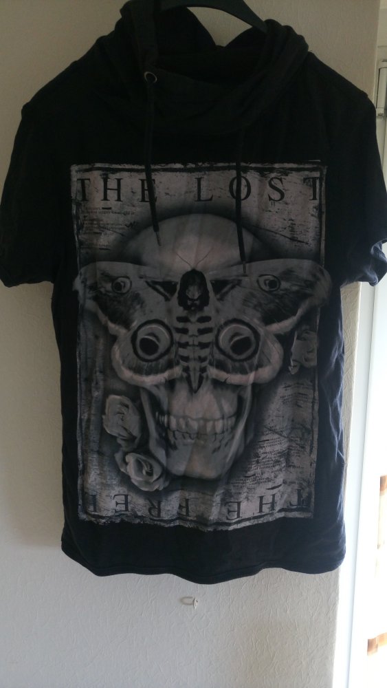 T-Shirt mit Gothicprint