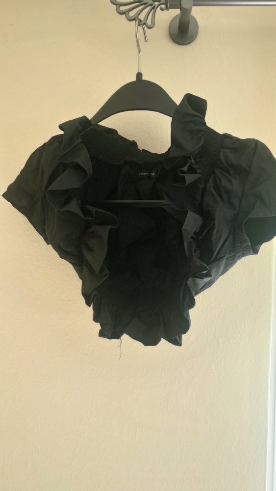 Schwarzer Bolero