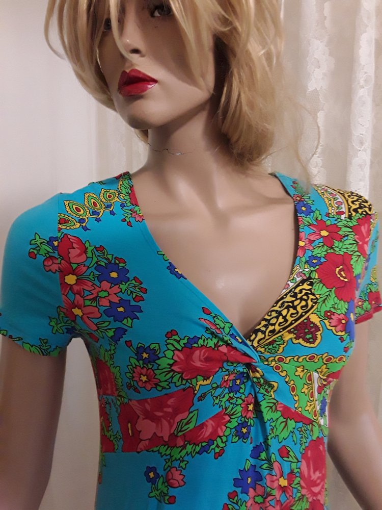 Shirt-Kleid in tollen Farben mit Knotenoptik am Dekolletè 36/38
