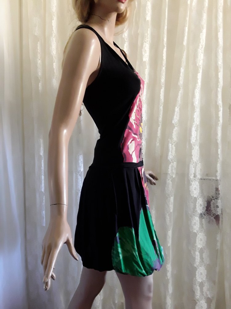 Buntes Tank-Top-Desi-Kleid mit leichtem Ballonsaum bestickt mit Perlen und Pailetten 