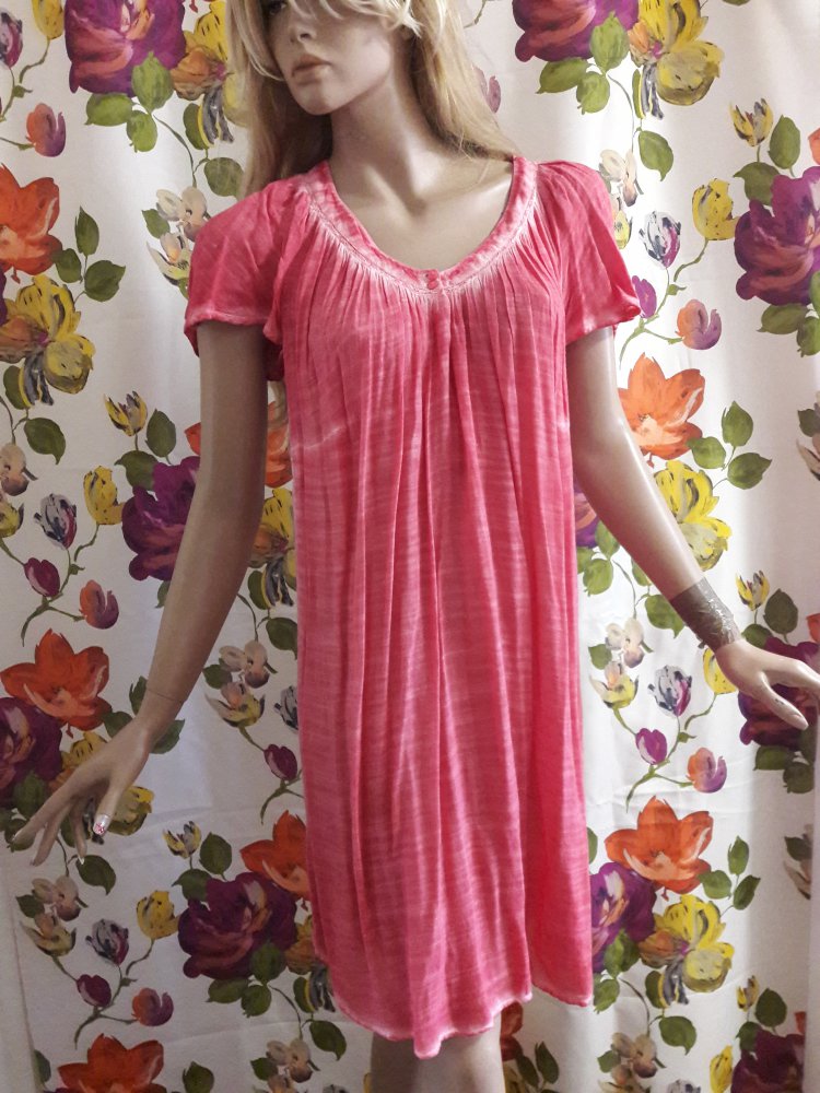 Luftiges Kleid leicht gebatikt