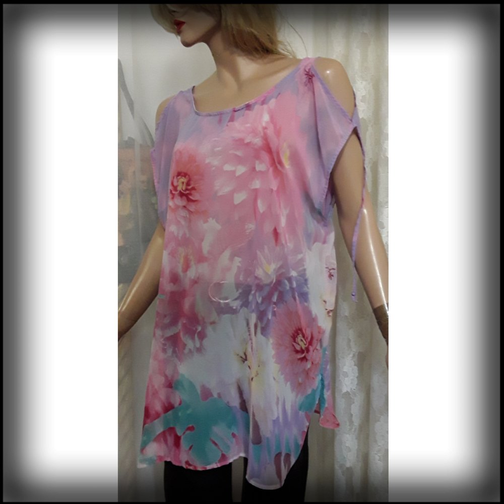 Luftige Long-Bluse mit Schulter Cutout 