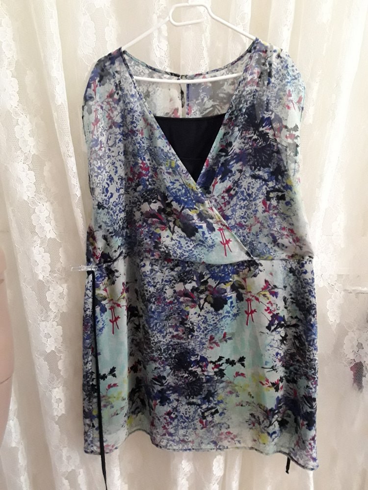 Luftiges Tunika-Kleid/ Kleid doppellagig 46/48