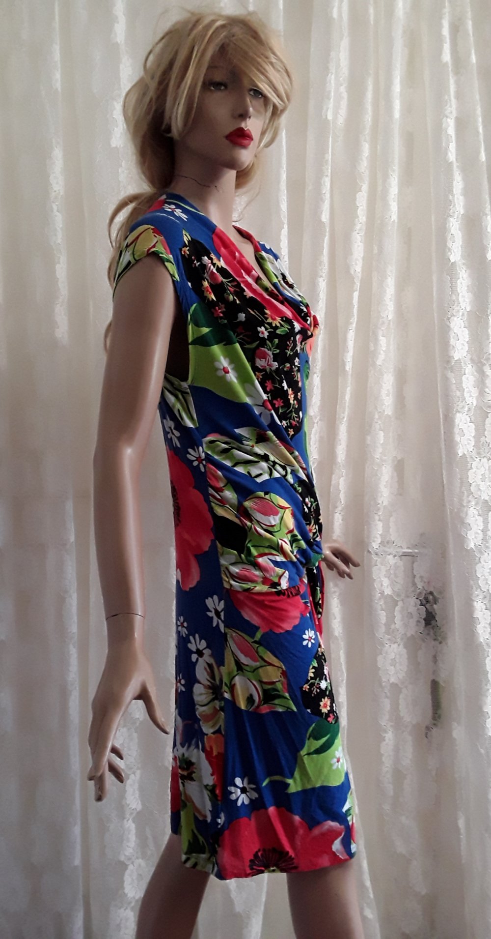 Shirtkleid in knalligen Farben in Knotenoptik mit leichtem Wasserfallkragen 42/44