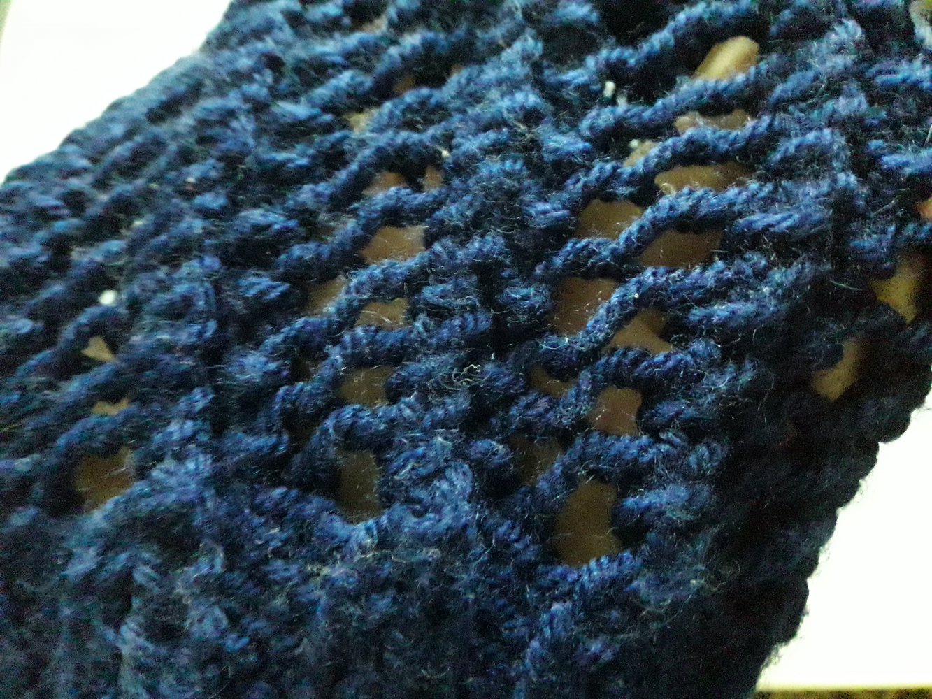 Strickmütze in royalblau Wolle Lochstrick handgemacht